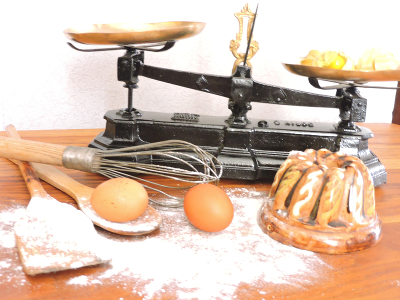 balance,deco cuisine,objet vintage,balance ancienne,ustencile de pesée,ustensile de cuisine,patisserie,